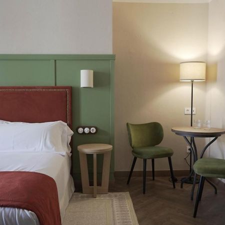The Honest Hotel & Apartments Севилья Экстерьер фото