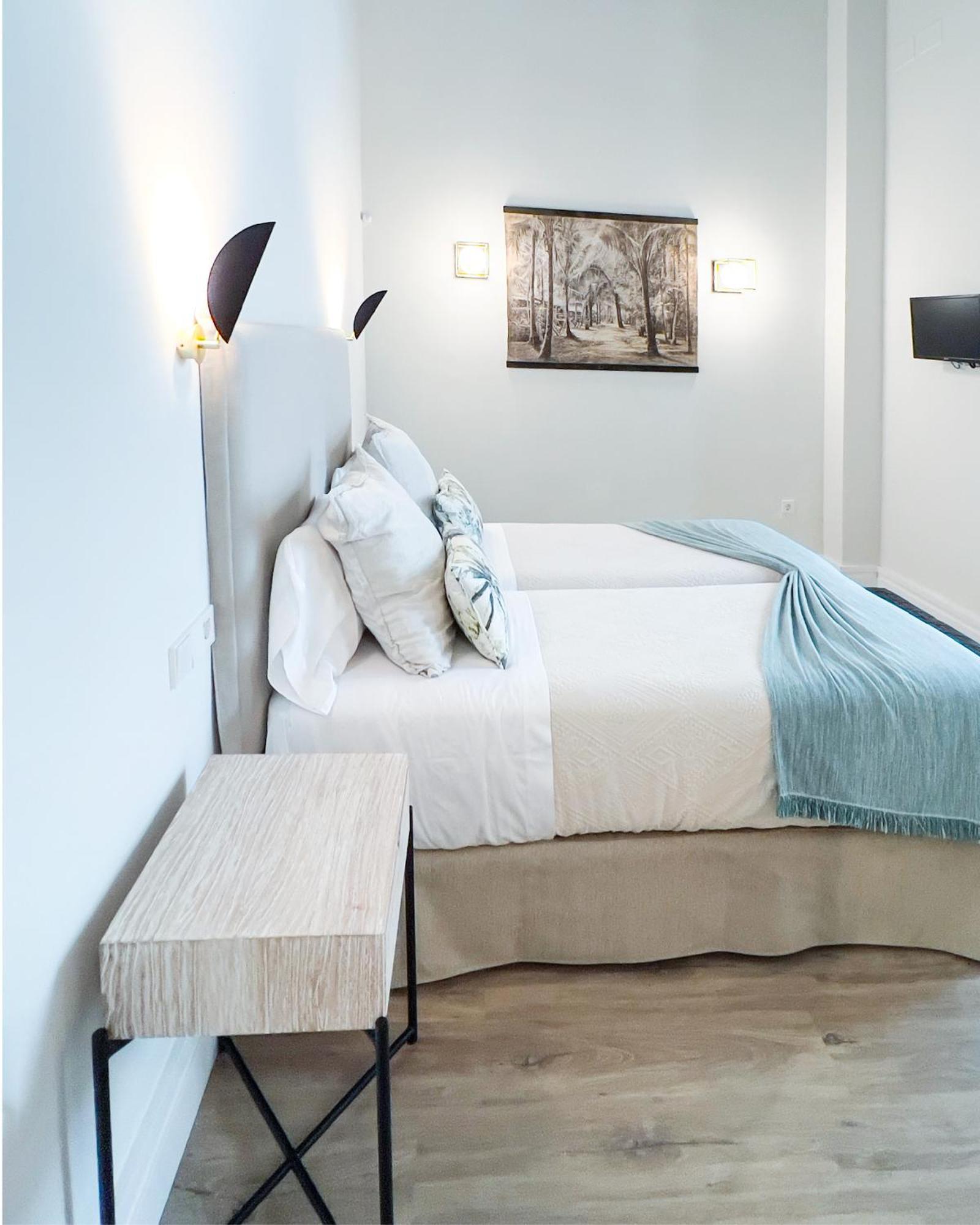 The Honest Hotel & Apartments Севилья Экстерьер фото